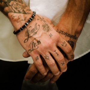 צמיד שחור דגם Ms