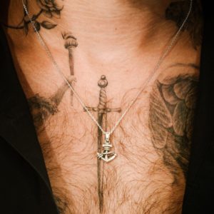 שרשרת כסף עם תליון עוגן