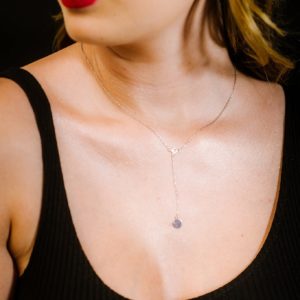 שרשרת עניבה עיגול אלגנטית עם אלמנט נופל מכסף