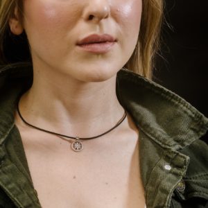 צ'וקר סיליקון עם אלמנט כוכב ממוסגר מכסף 925 טהור