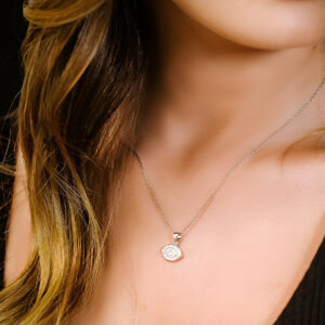 שרשרת עין מכסף מעוטרת זירקונים