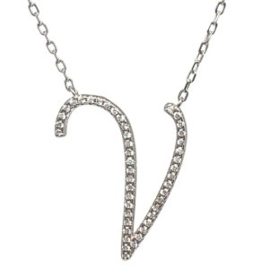 שרשרת אות V גדולה מכסף