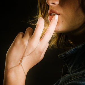 צמיד טבעת כוכבים משובץ זירקונים