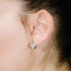 עגילי כסף תלתן מעוגל