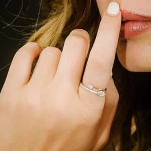 טבעת עלה צד מכסף משובץ זירקונים