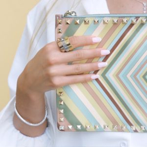 טבעת אהבה Stainless Steel כסופה משובצת זירקונים