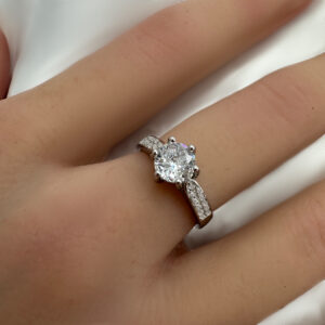 טבעת כסף סוליטר מורם