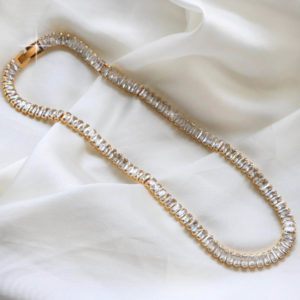 צ'וקר בגטים זהב