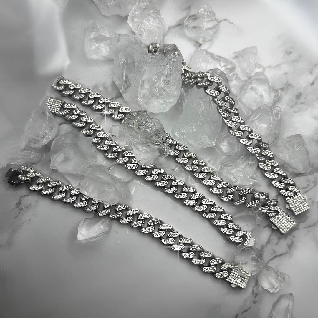 צמידי אייס - שרשראות אייס - תכשיטי אייס - תכשיטים לגבר - גורמט לגבר - גורמטיחם