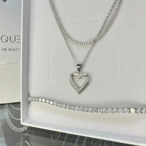 סט מגע של לב